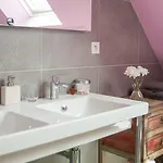 לינה וארוחת בוקר Mons 4*