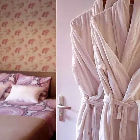 Mons Bed & Breakfast Pontorson