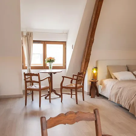 לינה וארוחת בוקר Mons