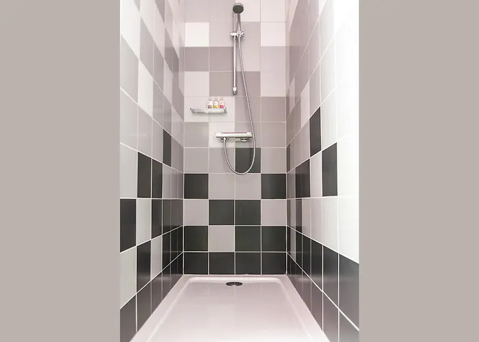 Mons 4* פונטורסון